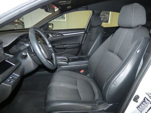 Used 2021 Honda Civic Sport image 8