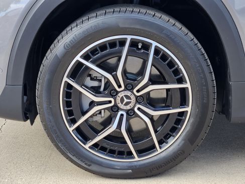 Certified 2023 Mercedes-Benz EQB 300 4MATIC image 12