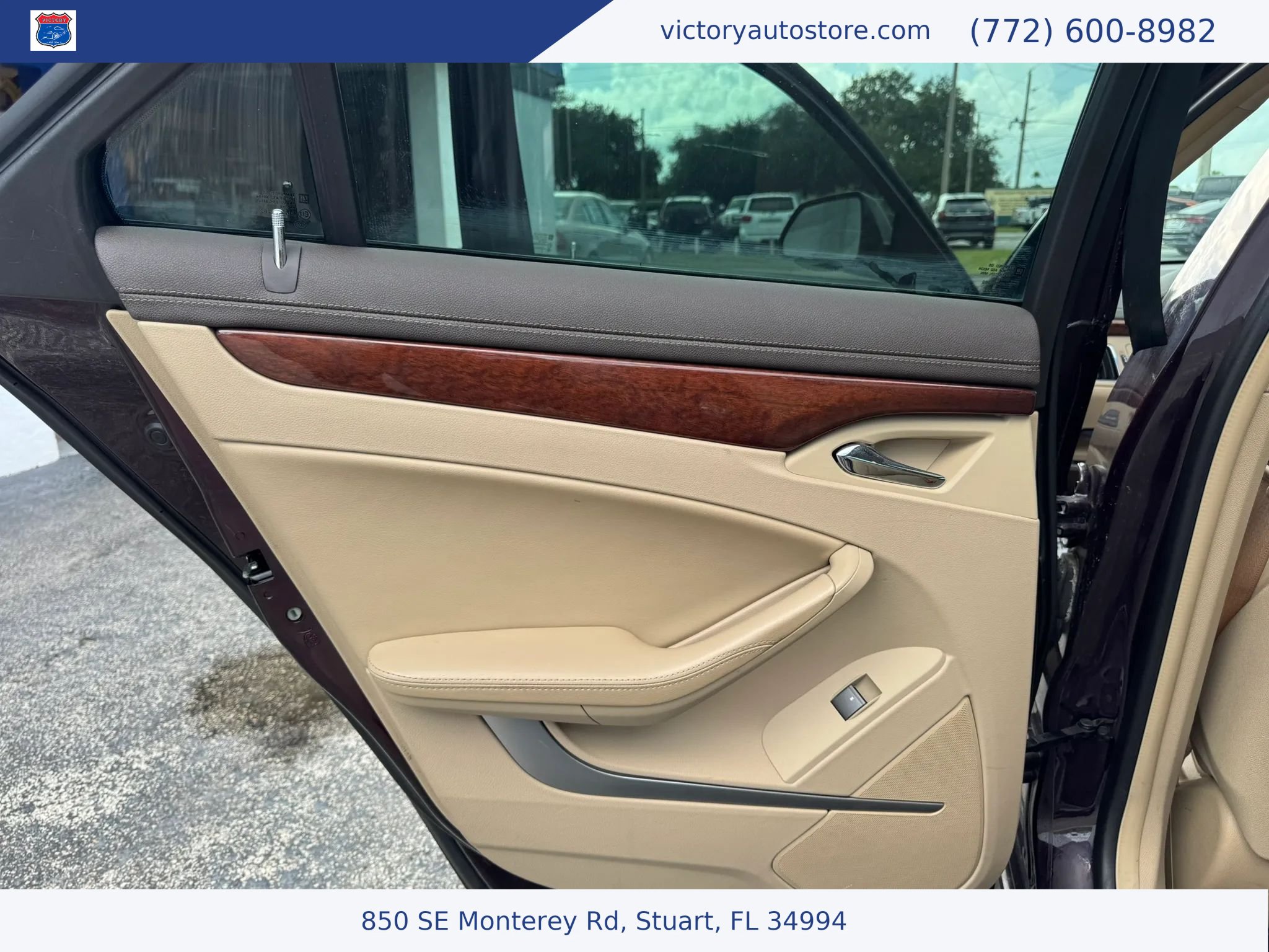 Used 2010 Cadillac CTS Luxury RWD image 15