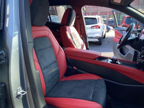 Certified 2024 Chevrolet Blazer EV RS image 19