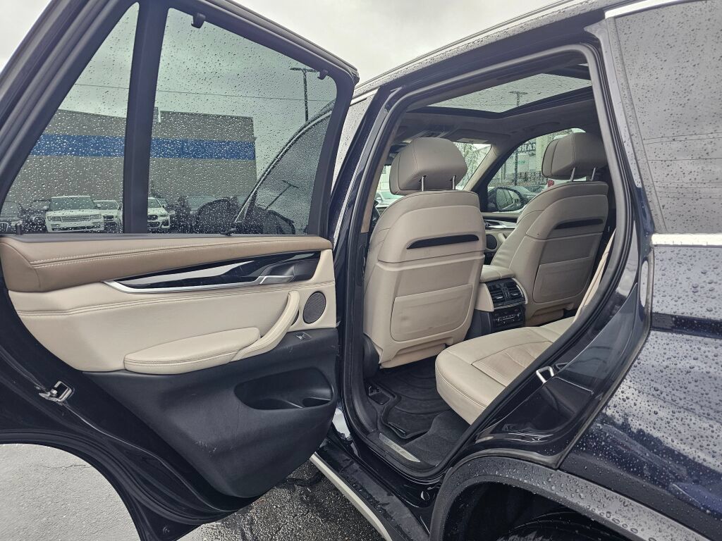 Used 2016 BMW X5 xDrive35i AWD/4WD image 17