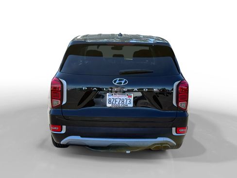 Used 2022 Hyundai Palisade SE FWD image 4