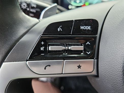 Used 2024 Hyundai Tucson Limited image 23