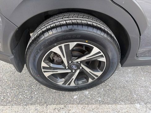 Used 2024 Subaru Crosstrek 2.0i Premium image 17