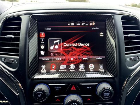 Used 2017 Jeep Grand Cherokee SRT image 21