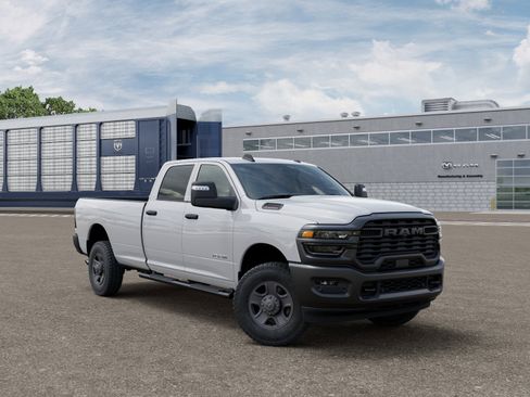 New 2026 RAM 2500 Tradesman AWD/4WD image 3