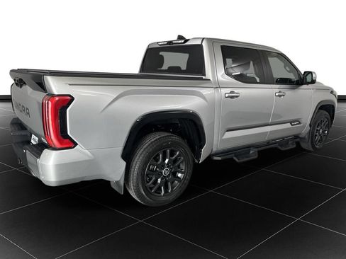 Used 2024 Toyota Tundra Platinum AWD/4WD image 5