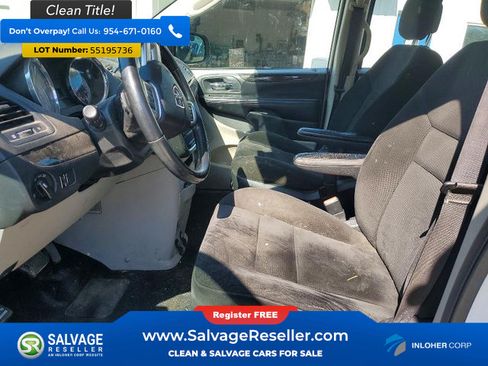 Used 2016 Dodge Grand Caravan American Value Package w/ UConnect Hands-Free Group FWD image 9