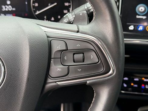 Used 2023 Buick Envision Preferred image 13