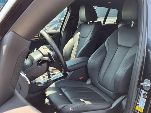 Used 2019 BMW X4 xDrive30i w/ Driving Assistance Package image 4