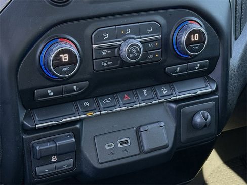 Used 2019 Chevrolet Silverado 1500 LT w/ Texas Edition image 17