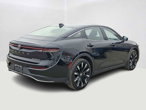 Certified 2025 Toyota Crown Platinum image 6