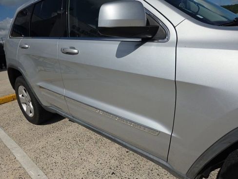 Used 2011 Jeep Grand Cherokee Laredo RWD image 16