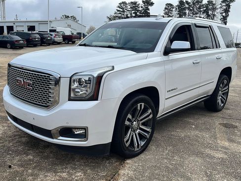 Used 2017 GMC Yukon Denali w/ Open Road Package image 1