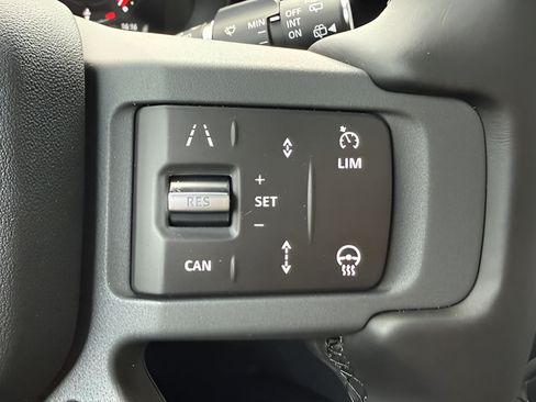 Used 2026 Land Rover Defender 110 S AWD/4WD image 15