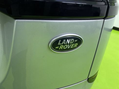 Used 2019 Land Rover Range Rover Velar S AWD/4WD image 14