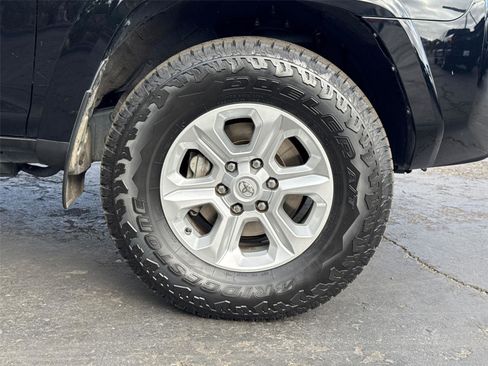 Used 2024 Toyota 4Runner SR5 AWD/4WD image 6