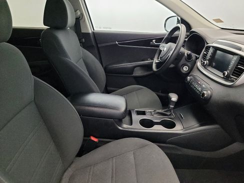 Used 2020 Kia Sorento L FWD image 21