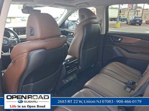 Used 2022 Acura MDX SH-AWD w/ Technology Package image 14