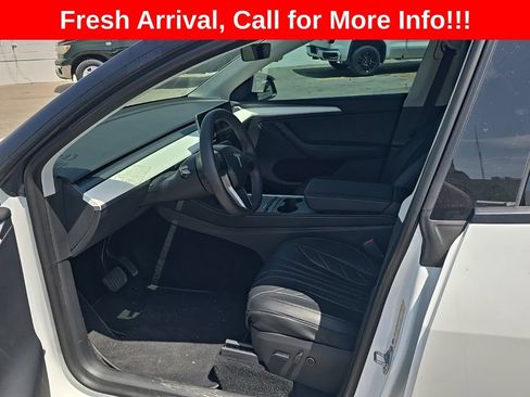 Used 2023 Tesla Model Y Long Range AWD/4WD image 11