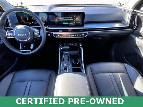 Certified 2025 Kia Sorento S image 15
