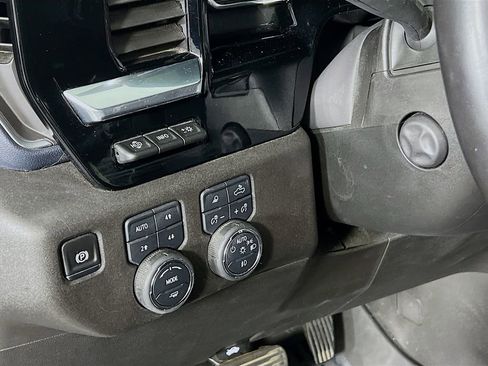 Certified 2024 Chevrolet Silverado 1500 High Country w/ Technology Package AWD/4WD image 9