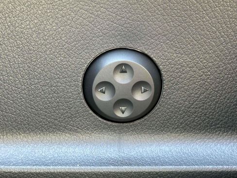 Used 2025 Mercedes-Benz GLA 250 4MATIC image 14