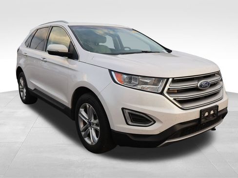 Used 2017 Ford Edge Titanium FWD image 11