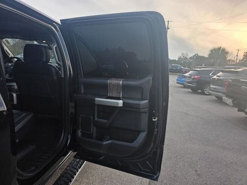 Used 2019 Ford F350 Lariat w/ Chrome Package image 15