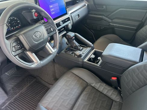 New 2026 Toyota 4Runner TRD Off-Road Premium AWD/4WD image 11