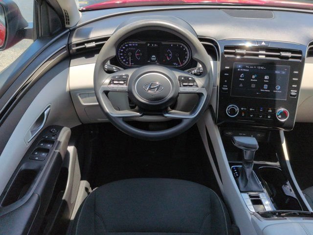 Certified 2023 Hyundai Tucson SEL FWD image 16