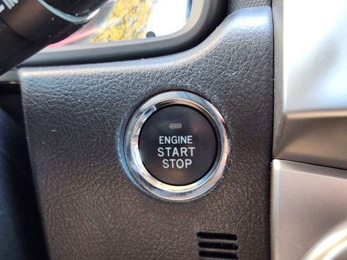 Used 2018 Toyota 4Runner Limited image 19