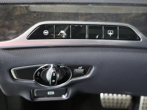 Used 2019 Mercedes-Benz S 560 4MATIC Sedan image 44