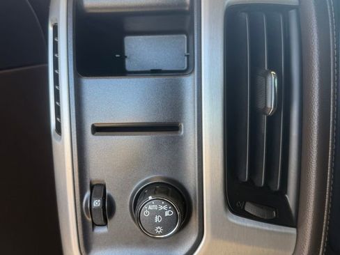 Used 2018 GMC Sierra 1500 SLT w/ SLT Premium Package image 33