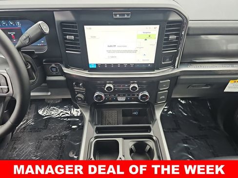 New 2026 Ford F250 Lariat w/ Black Appearance Package image 19