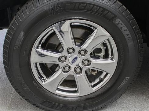 Used 2018 Ford F150 XLT w/ Equipment Group 302A Luxury AWD/4WD image 14