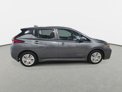 Used 2018 Nissan Leaf S w/ S Charge Package FWD image 4