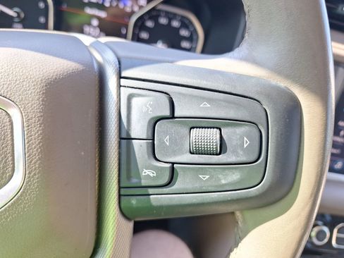 Used 2021 GMC Yukon Denali w/ Denali Premium Package image 23