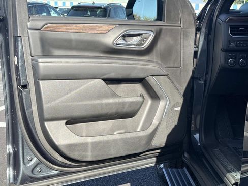 Used 2022 Chevrolet Tahoe High Country image 44