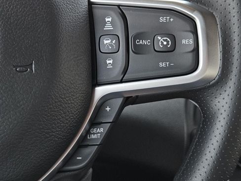 New 2026 RAM 1500 Express AWD/4WD image 18