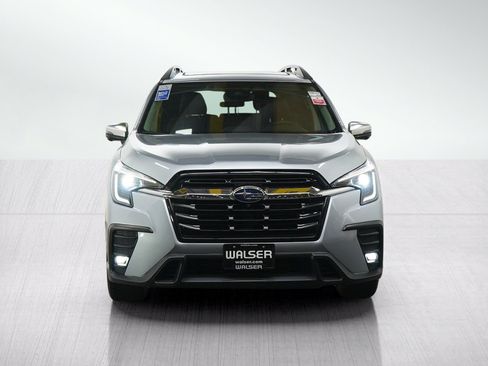 Used 2023 Subaru Ascent Limited w/ Technology Package AWD/4WD image 9