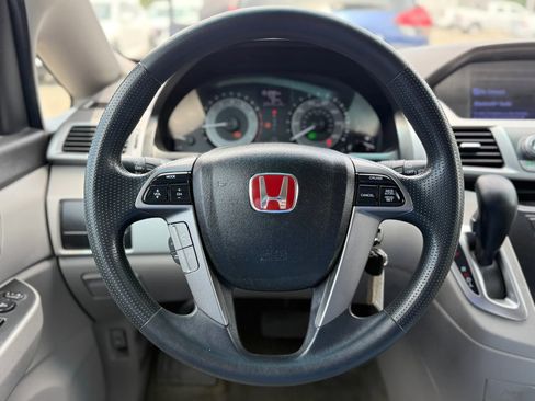 Used 2013 Honda Odyssey LX image 25