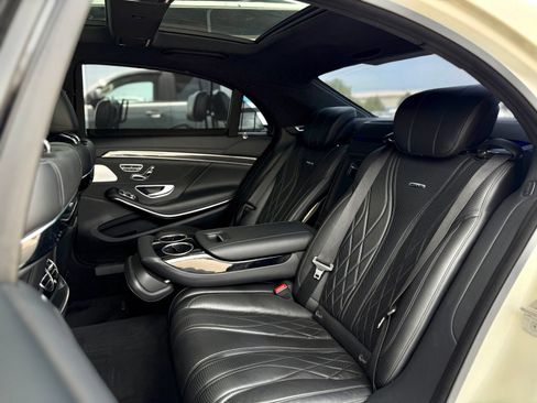Used 2015 Mercedes-Benz S 63 AMG 4MATIC Sedan image 35