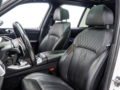 Used 2022 BMW X5 M50i AWD/4WD image 38