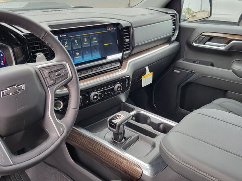 New 2026 Chevrolet Silverado 1500 LT Trail Boss w/ Convenience Package II image 17