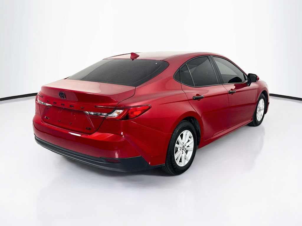 Used 2025 Toyota Camry LE FWD image 5