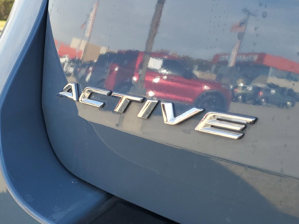 Certified 2025 Ford Explorer Active w/ Active Comfort Package AWD/4WD image 6