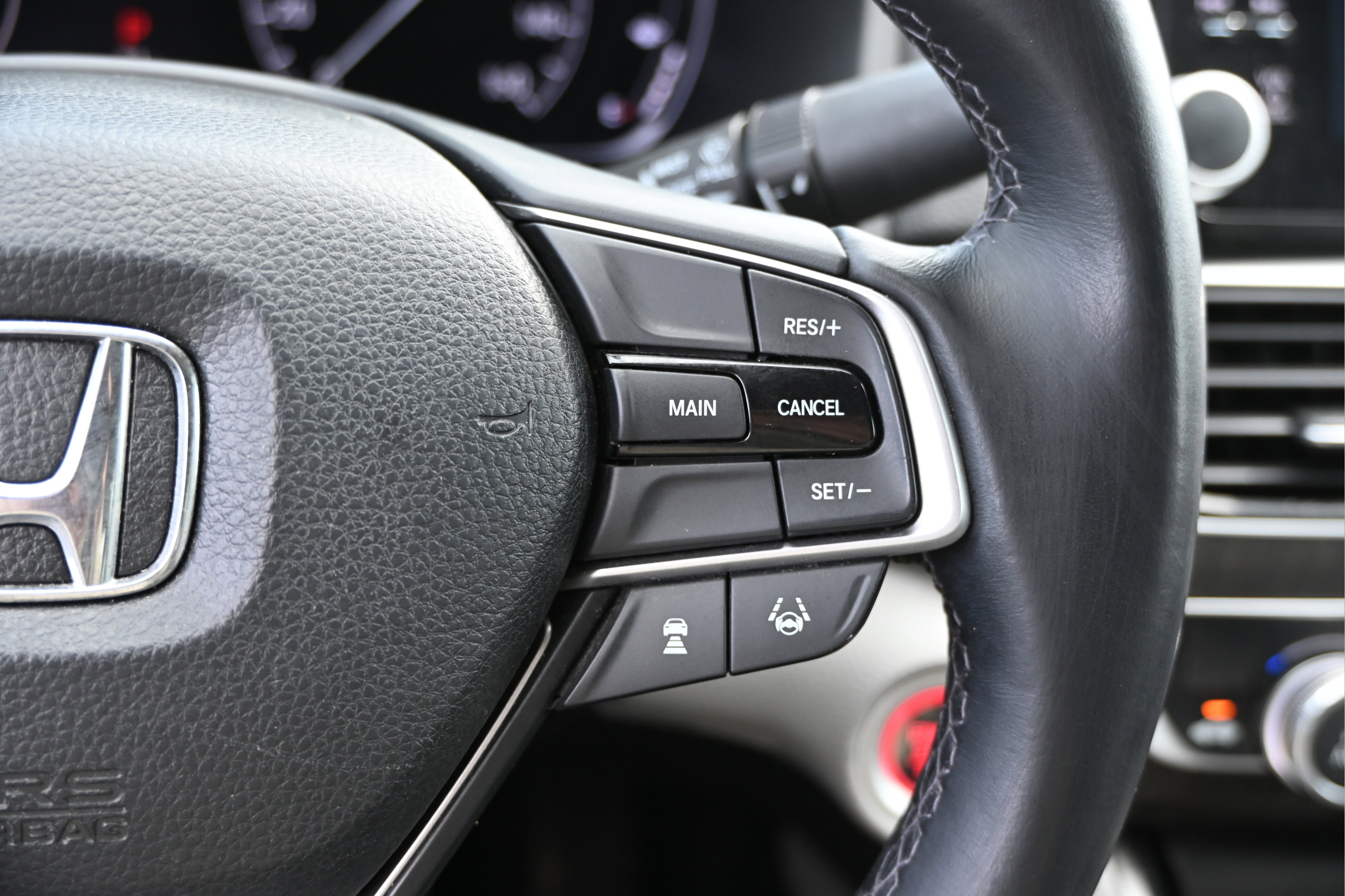 Used 2018 Honda Accord EX-L image 26