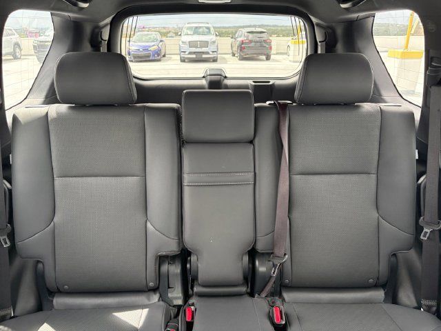 Used 2021 Lexus GX 460 Premium w/ Premium Package AWD/4WD image 5