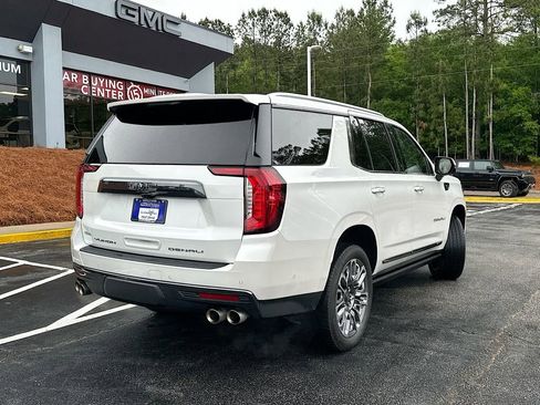 Used 2024 GMC Yukon Denali Ultimate AWD/4WD image 7